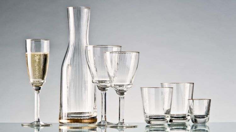 Kristallgläser mit Goldrand