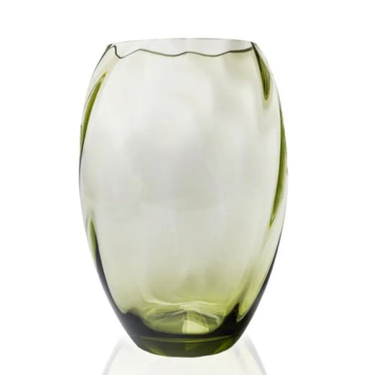 Olive grüne Vase mit Wellenstruktur.